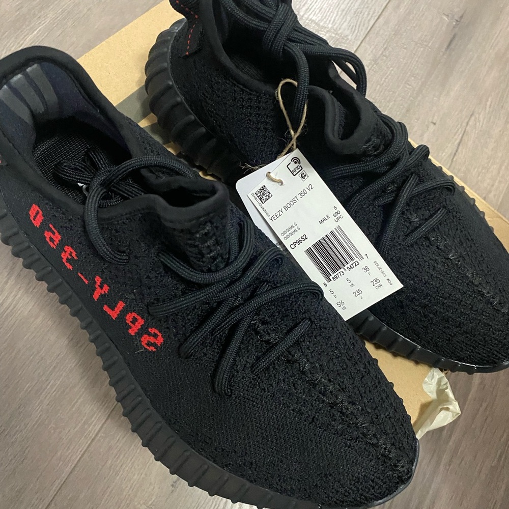 adidas Yeezy Boost 350 V2 Black Red